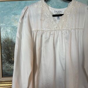 Oscar de la Renta Cream Embroidered Nightgown